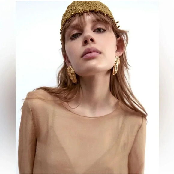 ZARA FACE GOLD EARRINGS - Picture 4 of 10